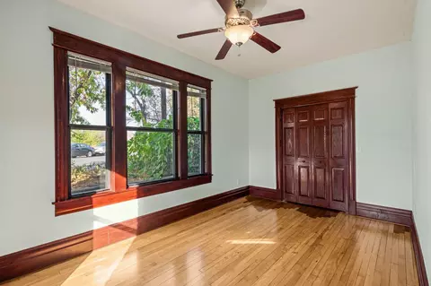 1928 Aldrich Ave S #B102, Minneapolis, MN 55403