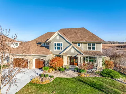 4544 Bluebell Trl N, Medina, MN 55340