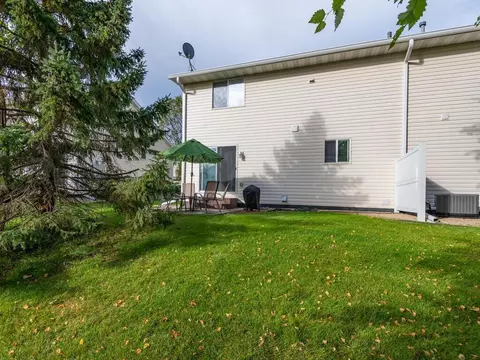 1663 Delaney Ln, Shakopee, MN 55379 photo 31