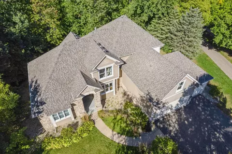 8406 Hidden Ponds Way, Woodbury, MN 55125