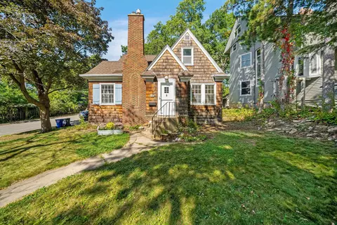 2355 Commonwealth Ave, Saint Paul, MN 55108