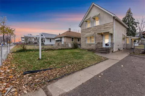 355 Topping St, Saint Paul, MN 55117