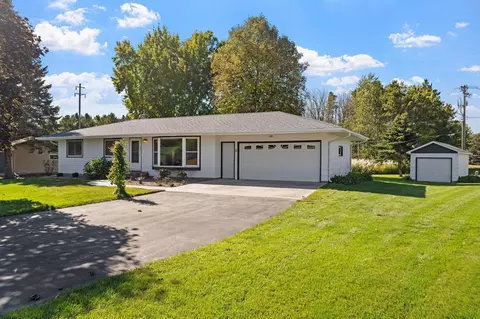 7095 Brian Dr, Centerville, MN 55038