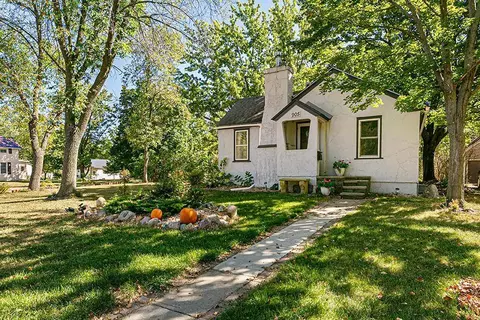 905 S Front St, Saint Peter, MN 56082 photo 17