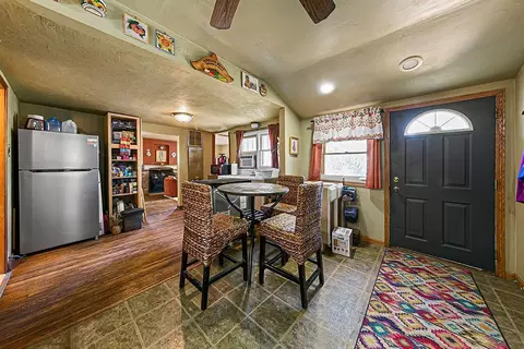 905 S Front St, Saint Peter, MN 56082 photo 5
