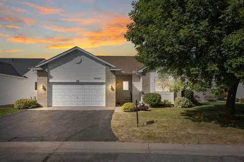 21212 Pasofino Cir N, Forest Lake, MN 55025