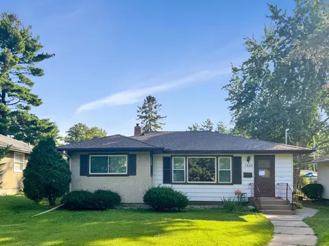 1520 Upper Afton Rd, Saint Paul, MN 55106