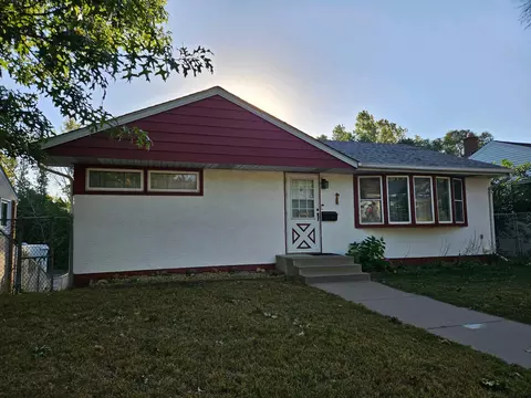2190 Waukon Ave, Saint Paul, MN 55119