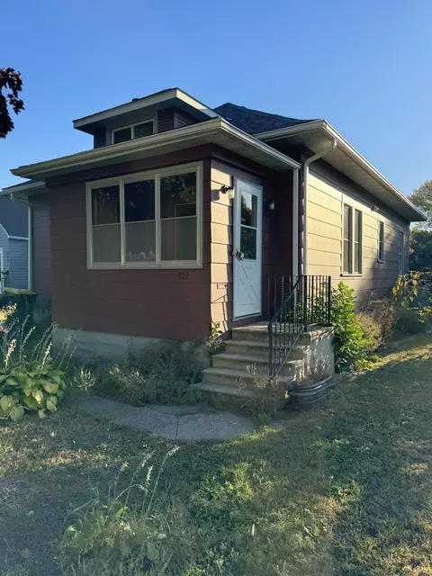 822 N Park St, Fairmont, MN 56031