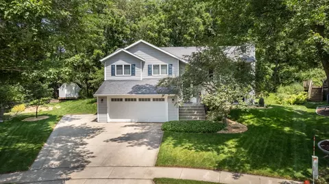 3967 Polar Ln NE, Rochester, MN 55906