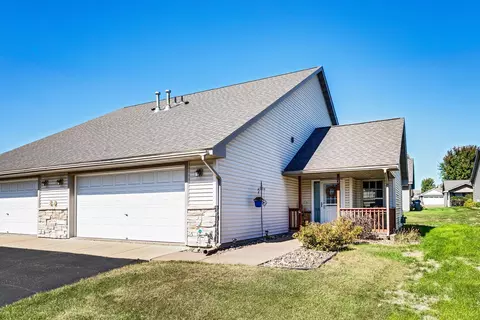 300 Cedar St #12, Baldwin, WI 54002
