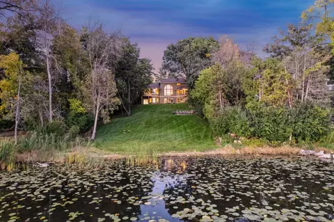 236 Twin Lake Blvd, Vadnais Heights, MN 55127