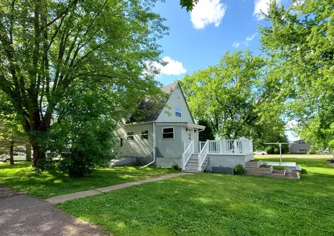 230 Hennepin Ave N, Isle, MN 56342