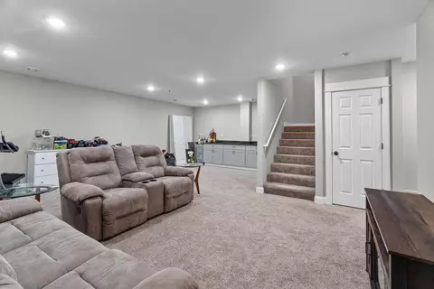 421 E 33rd St, Minneapolis, MN 55408 photo 35