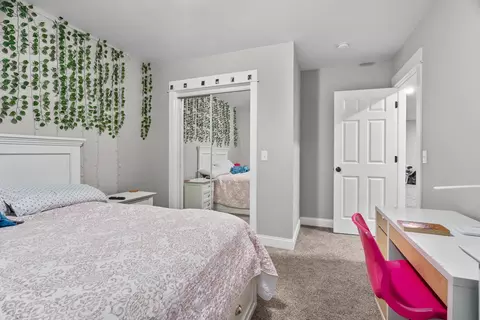 421 E 33rd St, Minneapolis, MN 55408 photo 41
