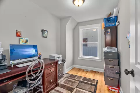 421 E 33rd St, Minneapolis, MN 55408 photo 17