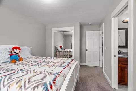421 E 33rd St, Minneapolis, MN 55408 photo 32