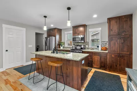 421 E 33rd St, Minneapolis, MN 55408 photo 12