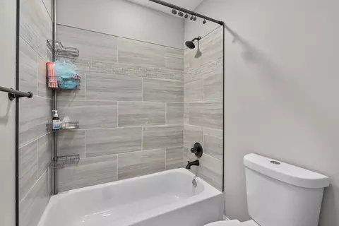 421 E 33rd St, Minneapolis, MN 55408 photo 30