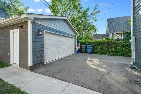 421 E 33rd St, Minneapolis, MN 55408 photo 48