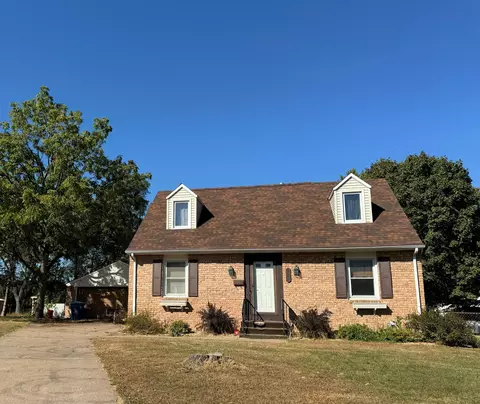 113 Gibraltar Rd, Minneapolis, MN 55421