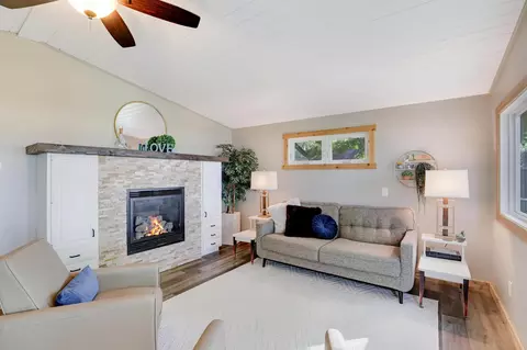 1725 Howard Ave, Maple Plain, MN 55359 photo 8