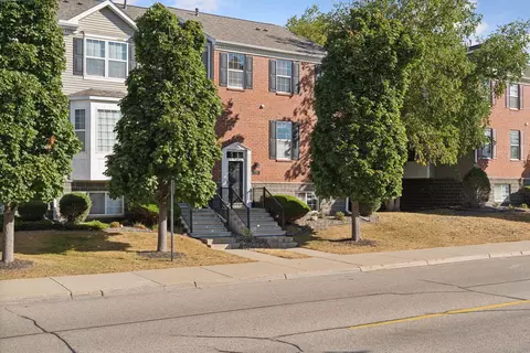731 2nd St NE, Hopkins, MN 55343