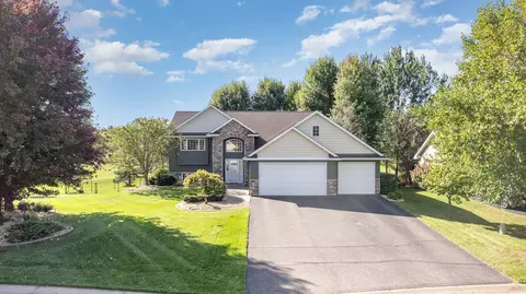2500 224th Ave NW, Oak Grove, MN 55011
