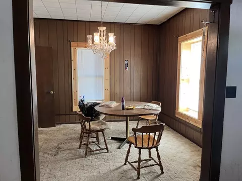 56 6th St, Windom, MN 56101 photo 3