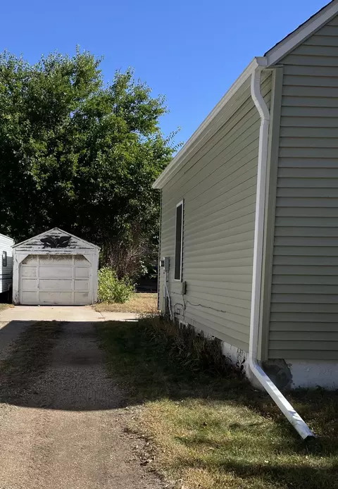 56 6th St, Windom, MN 56101 photo 21