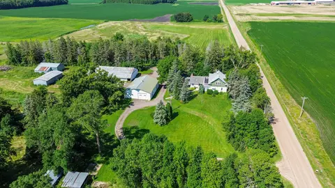 17825 30th St, Mayer, MN 55360