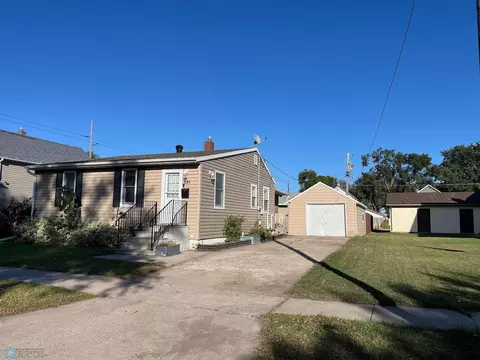 531 21st St N, Fargo, ND 58102
