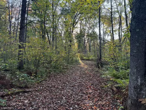 2661 W Wildlife Dr, Brook Park, MN 55007