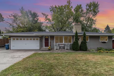 2526 Cedar Ave, White Bear Lake, MN 55110