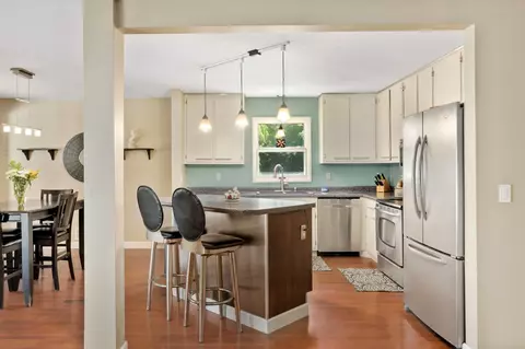 5117 Kimberly Rd, Minnetonka, MN 55345