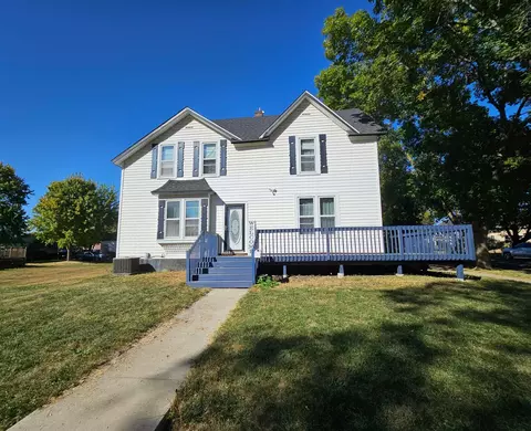 400 Walnut St SW, Sleepy Eye, MN 56085