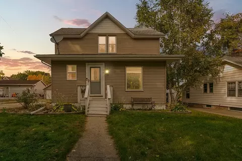 646 E Broadway St, Owatonna, MN 55060