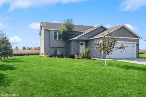 7743 Church St, Clear Lake, MN 55319