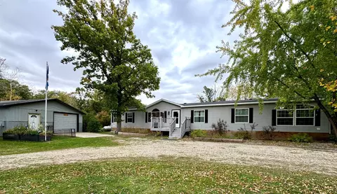 33927 303rd St, Roseau, MN 56751
