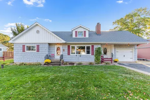 1893 142nd St, New Richmond, WI 54017