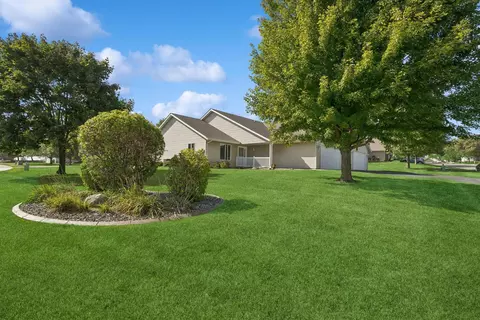 1801 Steeple Ln, Hastings, MN 55033