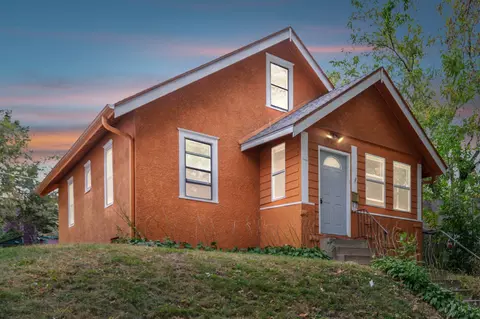 62 Cook Ave W, Saint Paul, MN 55117
