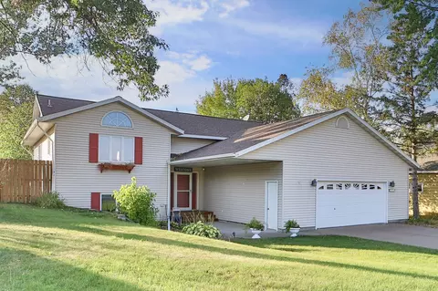 308 9th St SE, Little Falls, MN 56345
