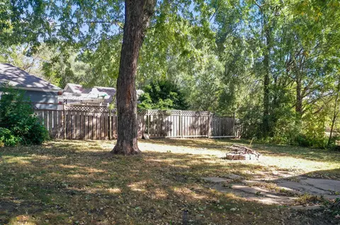 15 Irving Ave, Faribault, MN 55021 photo 4