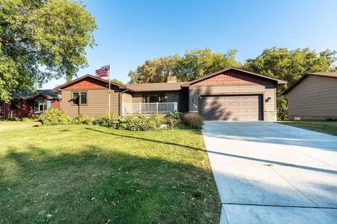126 W Hillside Ave, Fergus Falls, MN 56537