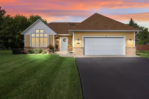 2973 Valento Ln, Little Canada, MN 55117