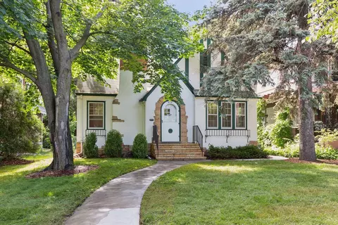 623 Lexington Pkwy N, Saint Paul, MN 55104