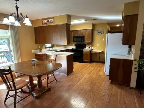 210 E Cabot St, Le Roy, MN 55951 photo 22