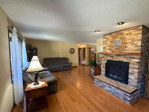 210 E Cabot St, Le Roy, MN 55951 photo 5