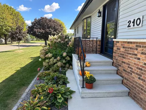 210 E Cabot St, Le Roy, MN 55951 photo 49